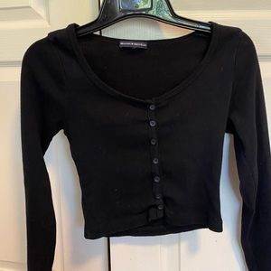 BM cropped button long sleeve